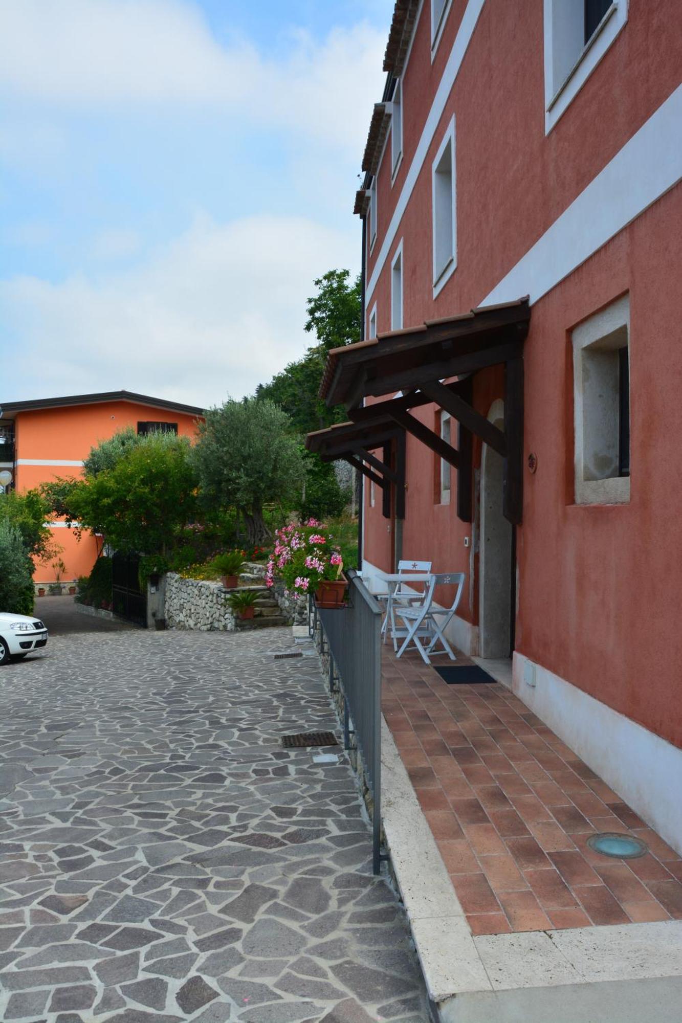 B&B La Casa Rossa 파올라 외부 사진