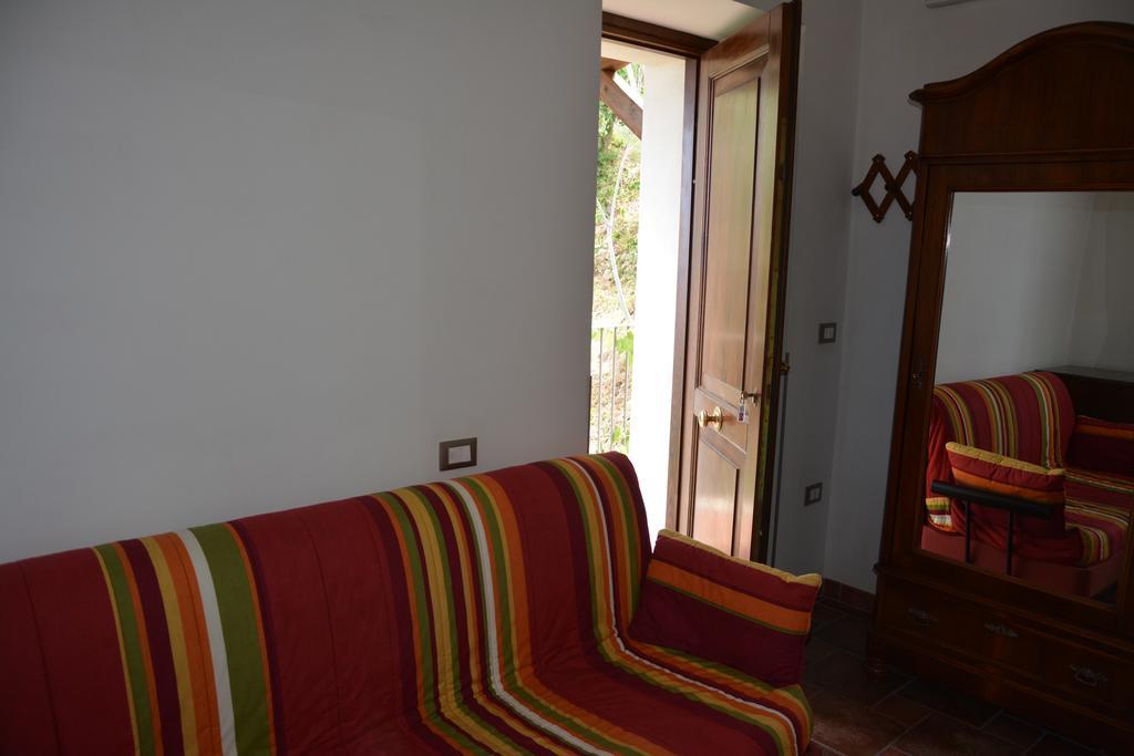 B&B La Casa Rossa 파올라 객실 사진