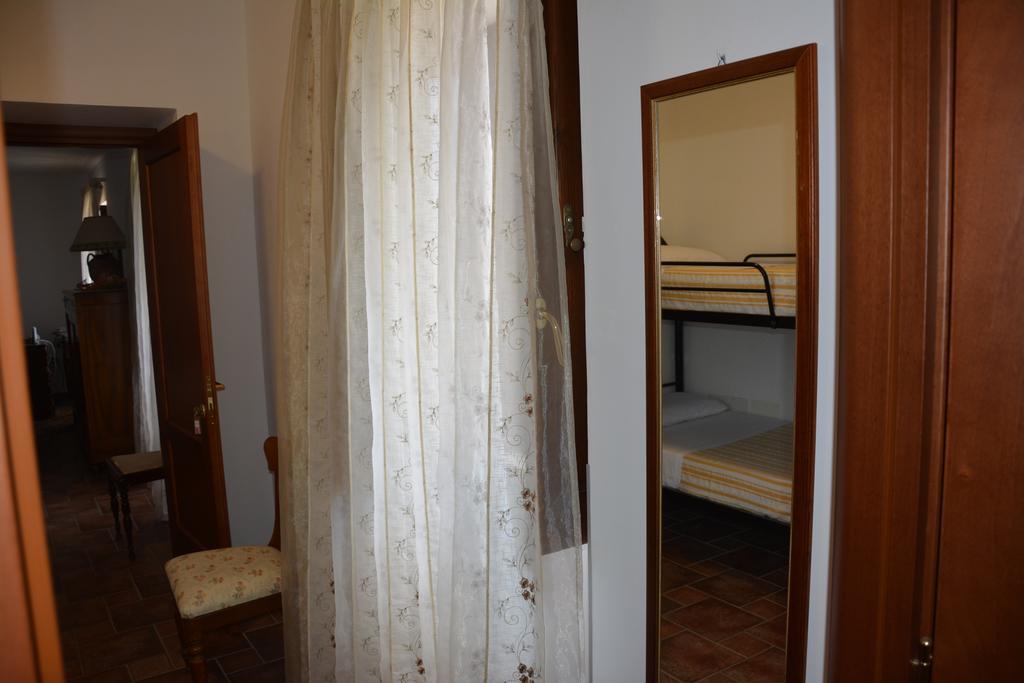 B&B La Casa Rossa 파올라 외부 사진