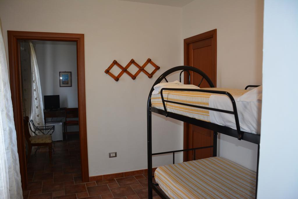 B&B La Casa Rossa 파올라 객실 사진
